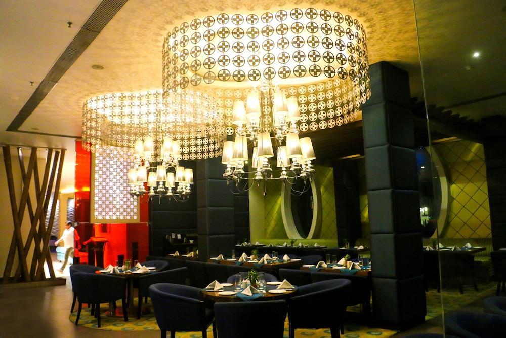 Barsana Hotel & Resort Siliguri Luaran gambar