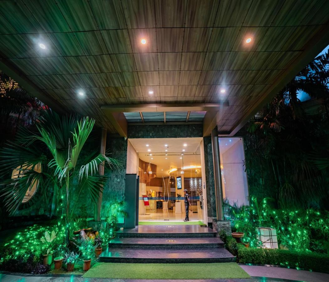 Barsana Hotel & Resort Siliguri Luaran gambar