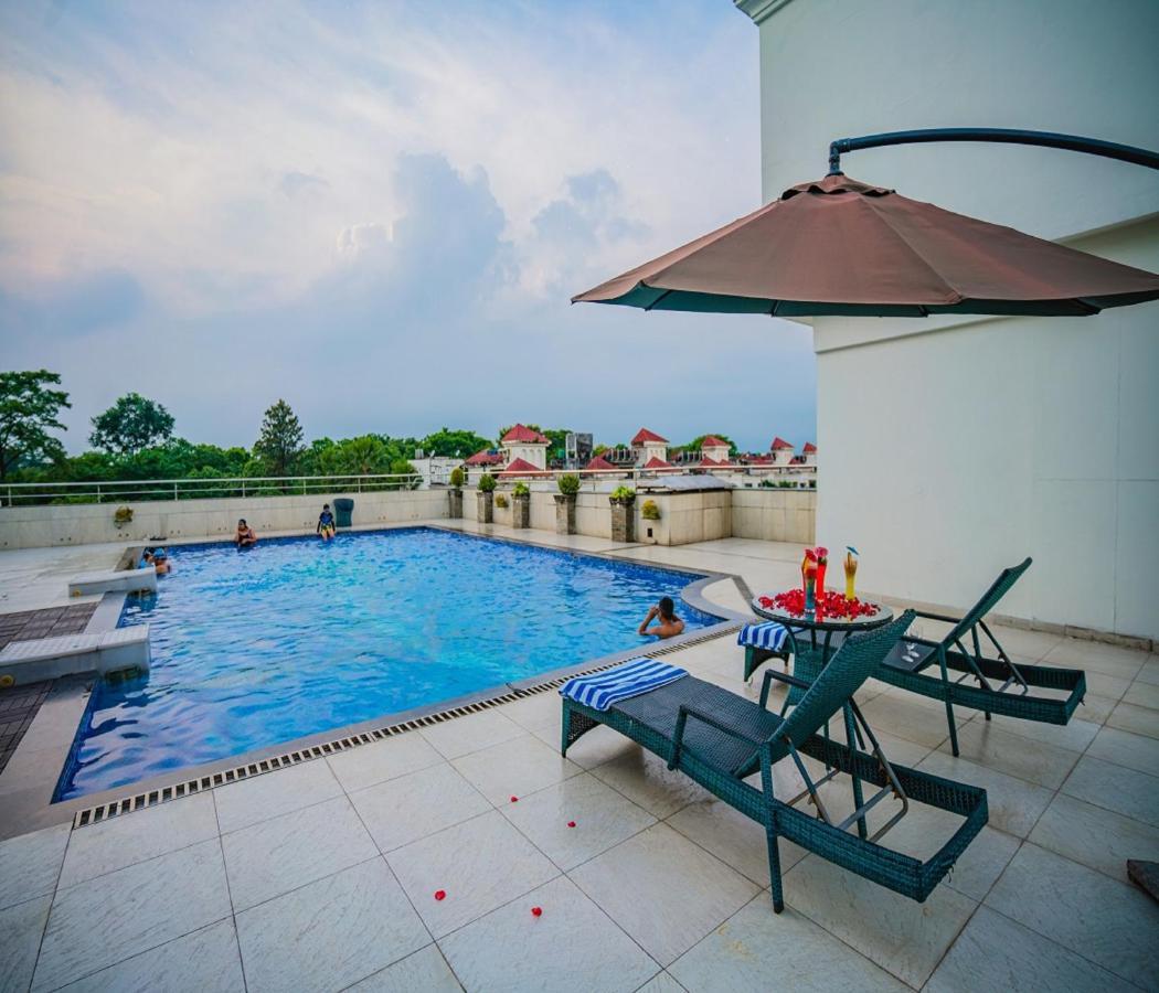 Barsana Hotel & Resort Siliguri Luaran gambar
