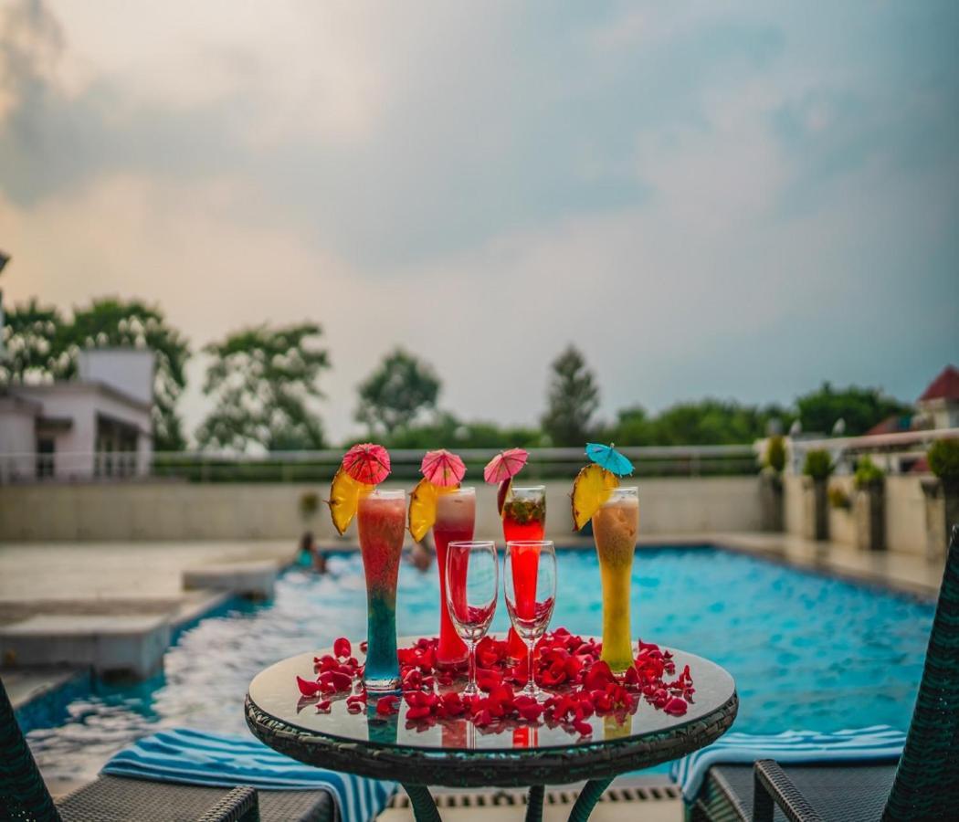 Barsana Hotel & Resort Siliguri Luaran gambar