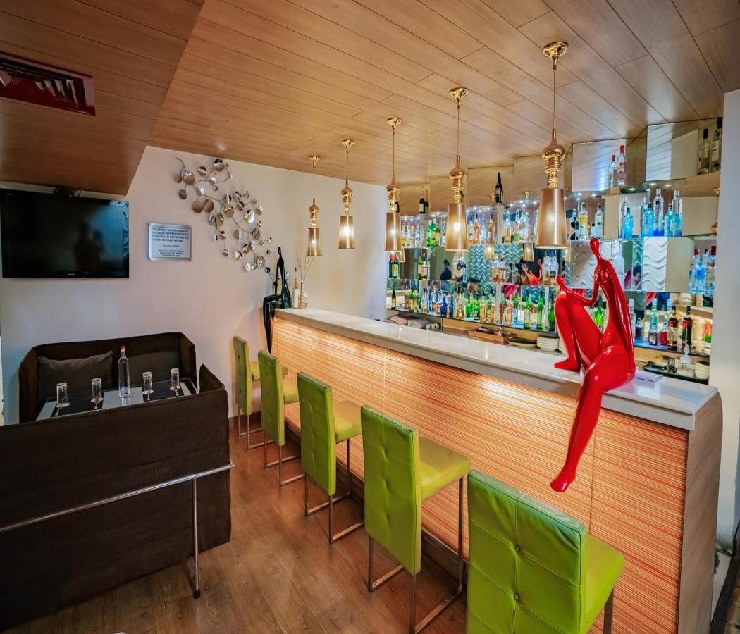 Barsana Hotel & Resort Siliguri Luaran gambar