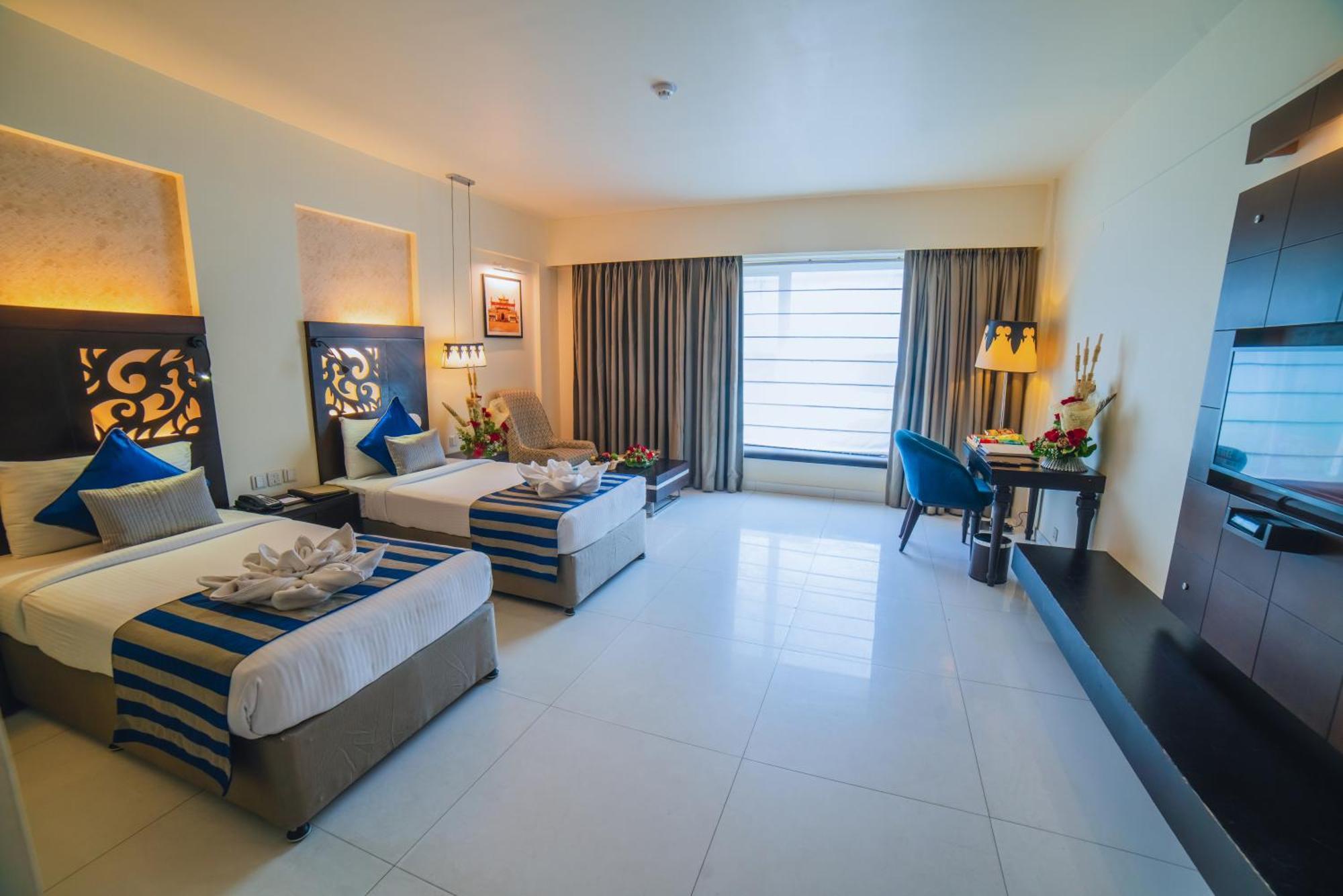 Barsana Hotel & Resort Siliguri Luaran gambar